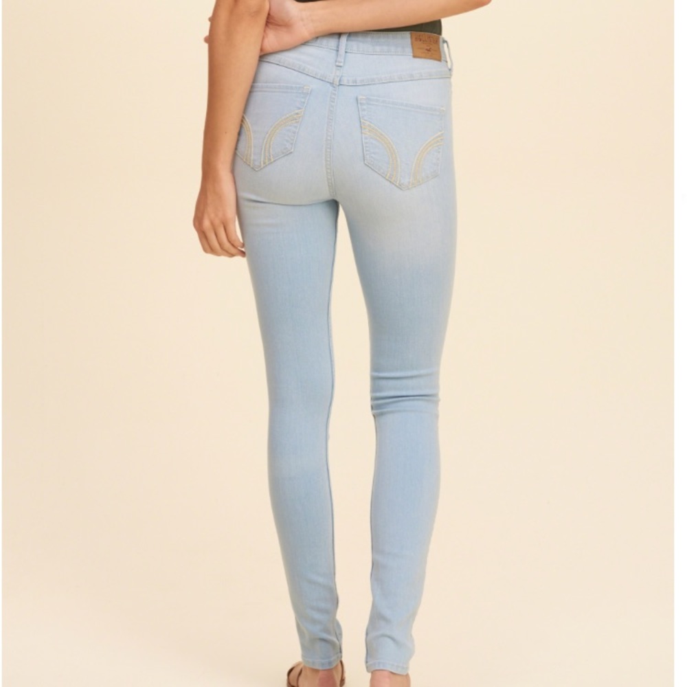 Hollister light wash super skinny jeans